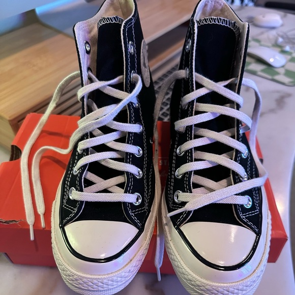 Converse Chuck 70 Black High Top
7.0 women/5.0 men - Picture 4 of 8